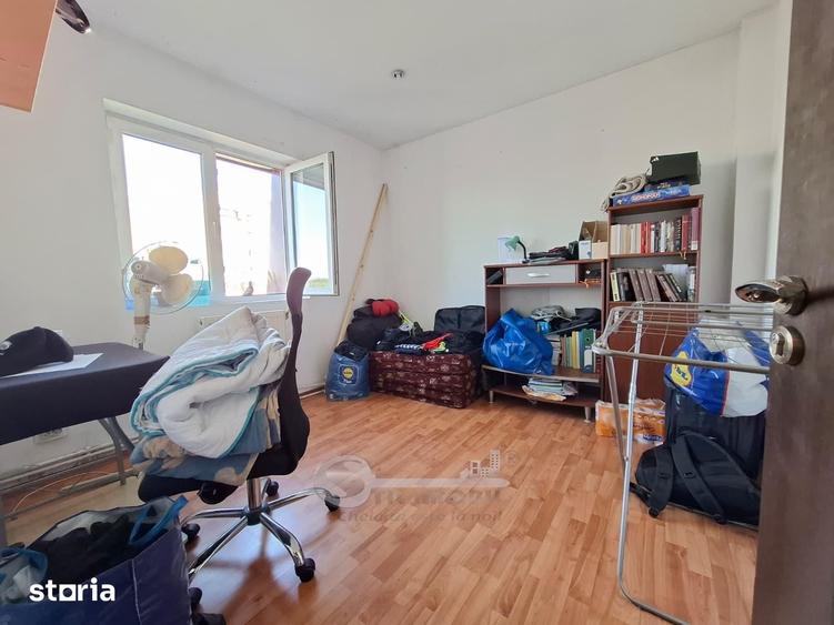 Apartament cu 2 camere decomandat în Nicolina