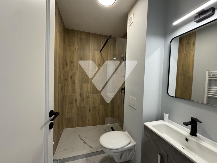 Apartament cu 2 camere decomandat, mobilat în Lazaret