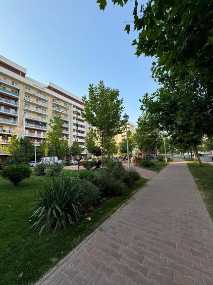 Apartament cu 2 camere decomandat în Metalurgiei