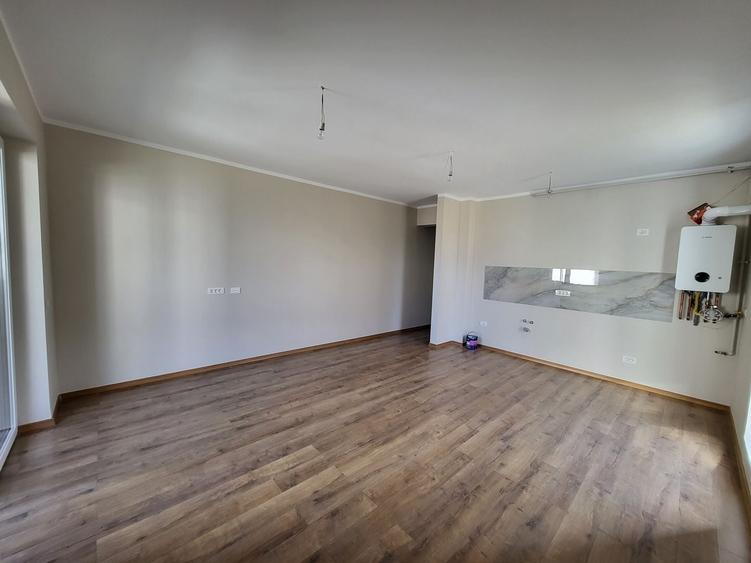 Apartament cu 2 camere decomandat în Girocului