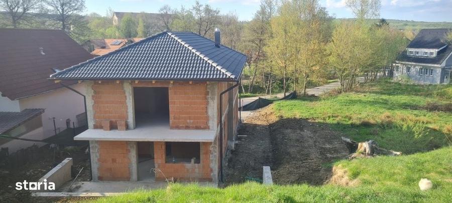 Casă în Central