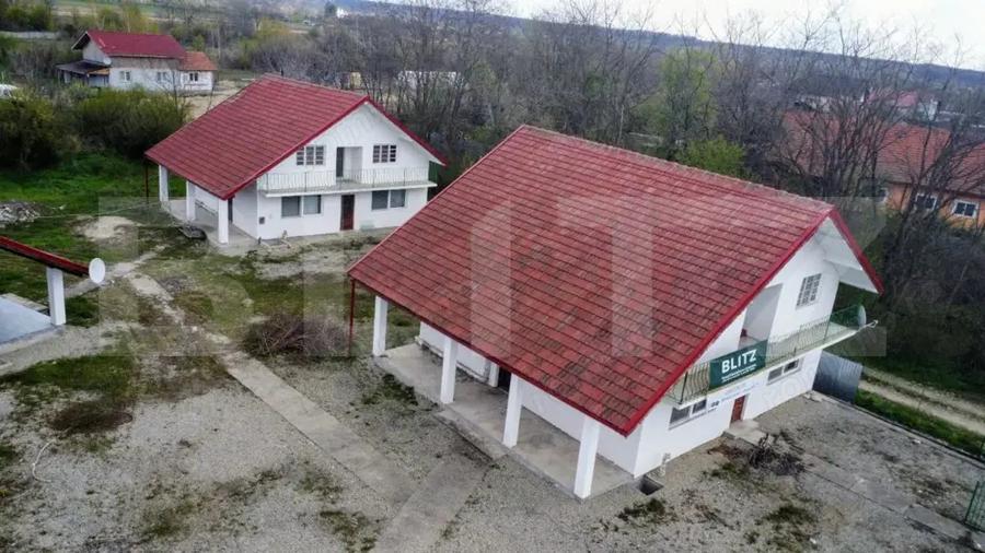 Casă cu Teren 450 Mp în Arcani