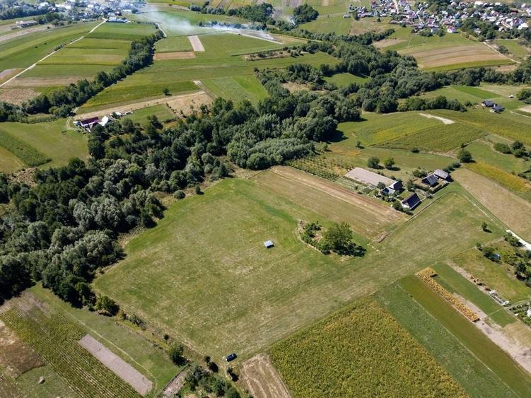 Teren intravilan Horodnic 2.8 ha - 3