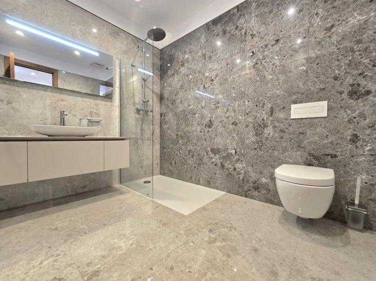 Apartament cu 3 camere în Primăverii