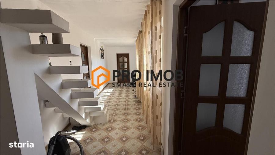Casă cu 3 camere decomandat în Căpățânești