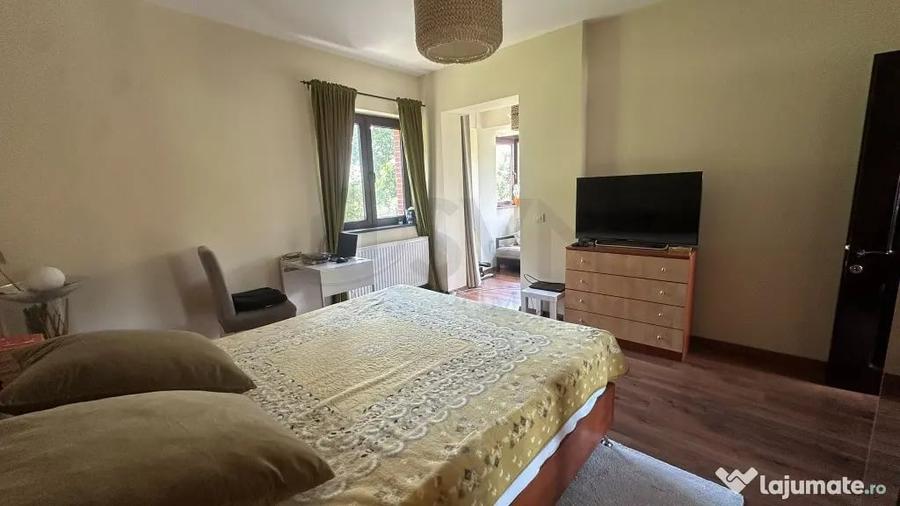 Casă cu 5 camere cu Teren 185 Mp în Vatra Luminoasă