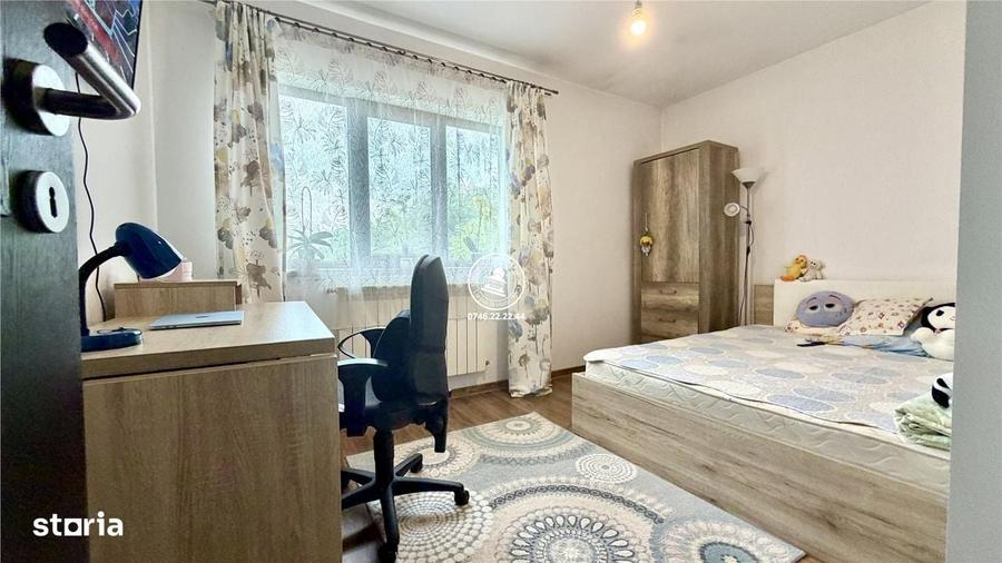 Casă cu 3 camere decomandat în Aroneanu
