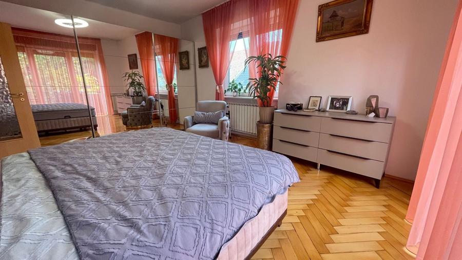 Apartament cu 2 camere semidecomandat, mobilat în Medicină