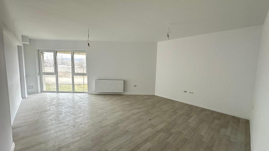 Apartament cu 3 camere decomandat în Șelimbăr — fotografia 3