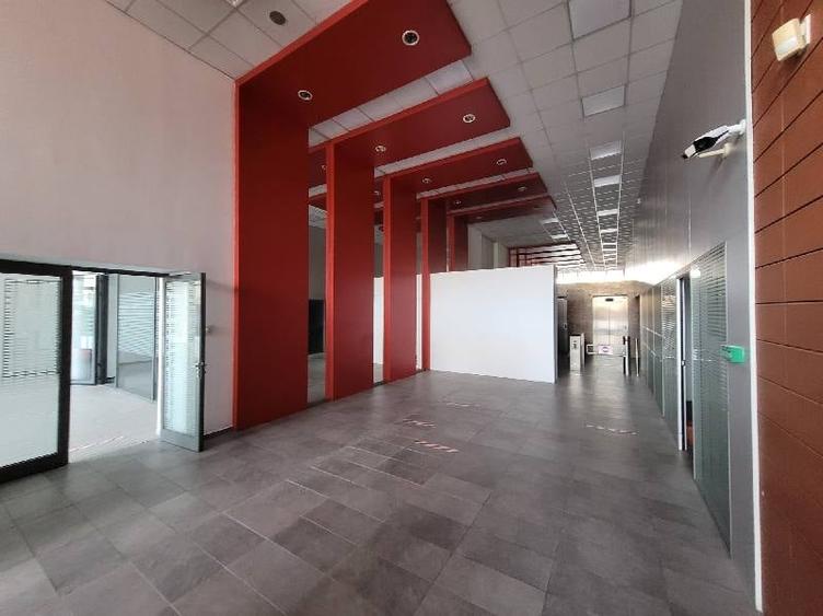Birou, de 200 mp, în Nordului