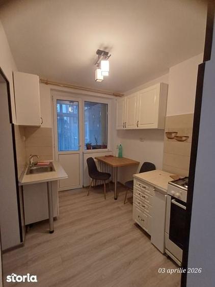 Apartament cu 2 camere decomandat în Ipotești