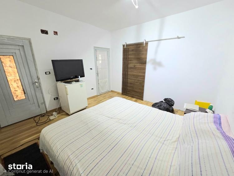 Casă cu 3 camere cu Teren 1330 Mp în Răzvad