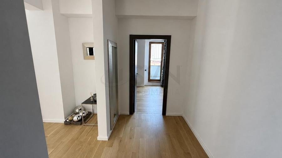 Apartament cu 3 camere semidecomandat, mobilat în Herăstrău