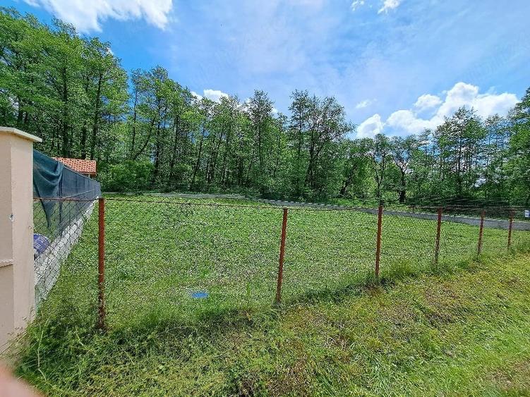 Teren de 700 mp, în Polovragi