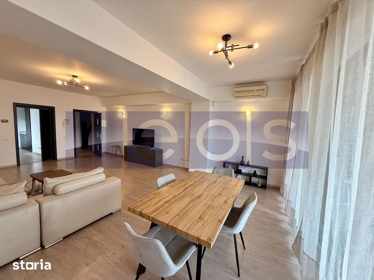 Apartament cu 3 camere decomandat în Central — fotografia 1