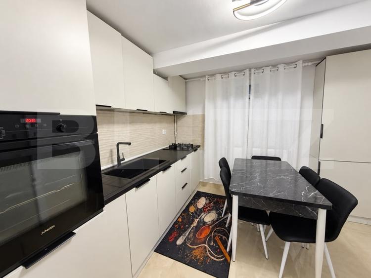 Apartament cu 3 camere decomandat, mobilat în Vișani