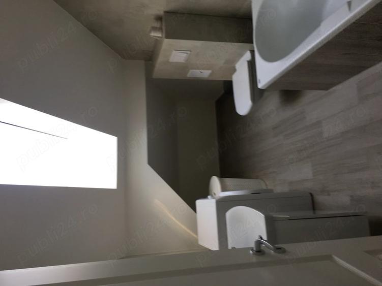 Apartament cu 3 camere decomandat în Dumbrăvița