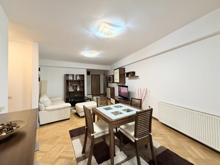 Apartament cu 3 camere semidecomandat, mobilat în Herăstrău