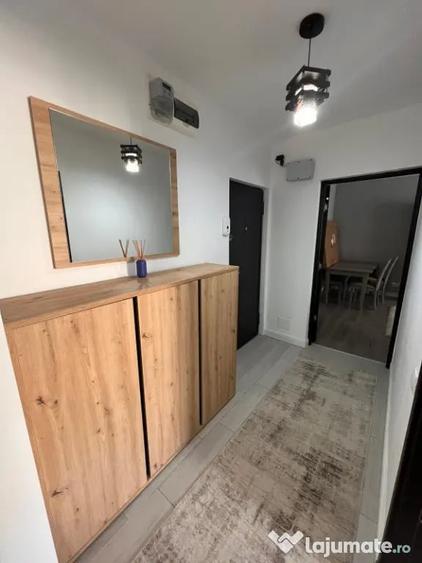 Apartament cu 3 camere decomandat în Gorjului