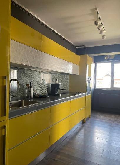 Apartament cu 2 camere semidecomandat, mobilat în Străulești