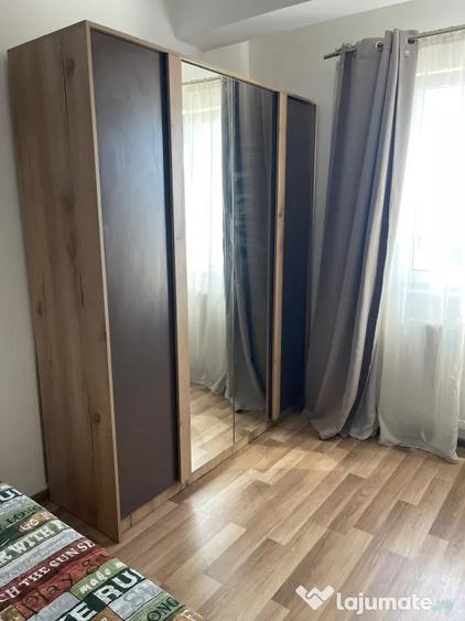 Apartament cu 2 camere decomandat în Sud