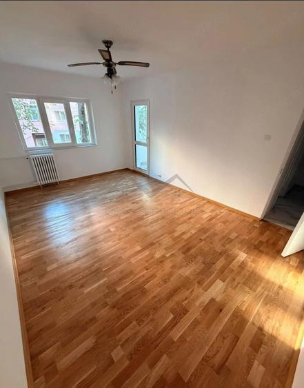 Apartament cu 2 camere decomandat în Filiași