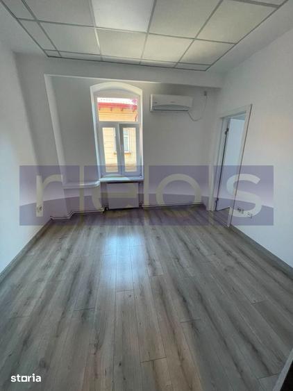 Apartament cu 4 camere în Centrul Civic