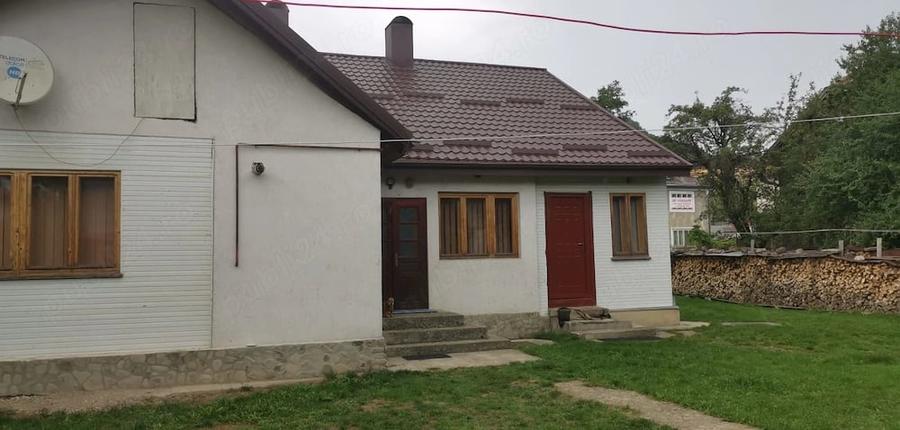 Casa de vanzare in gura humorului - 4