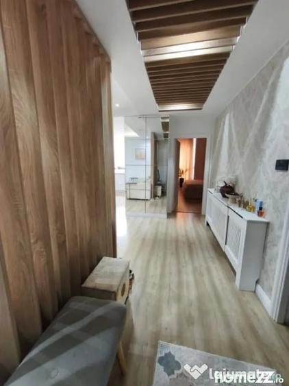 Apartament cu 3 camere decomandat în Ultracentral