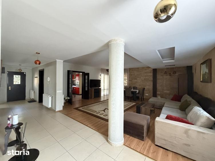 Casă cu 5 camere cu Teren 355 Mp în Central