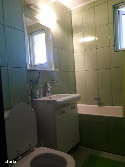 Apartament cu 2 camere în Baba Novac