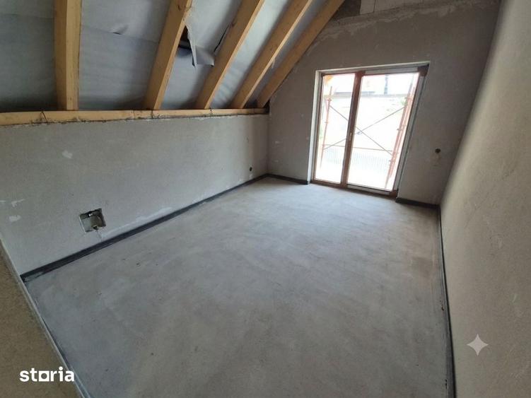 Casă cu 4 camere cu Teren 800 Mp în Jucu