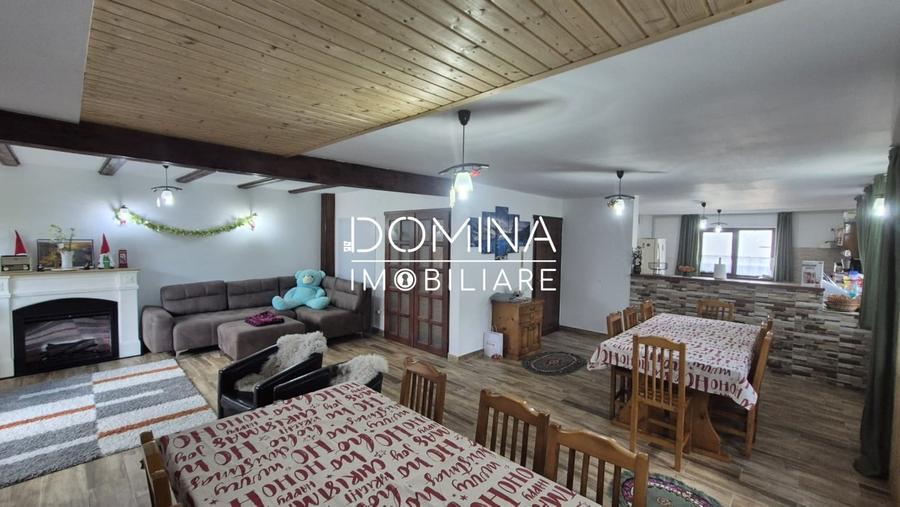 Casă individuală cu 10 camere cu Teren 500 Mp în Rânca