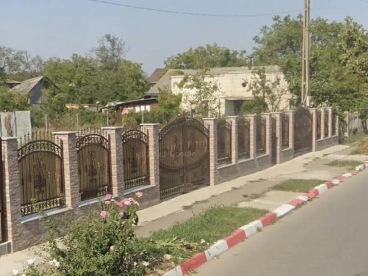 Teren de 3200 mp, în Central