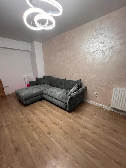 Apartament cu 2 camere semidecomandat, mobilat în Parcul Carol