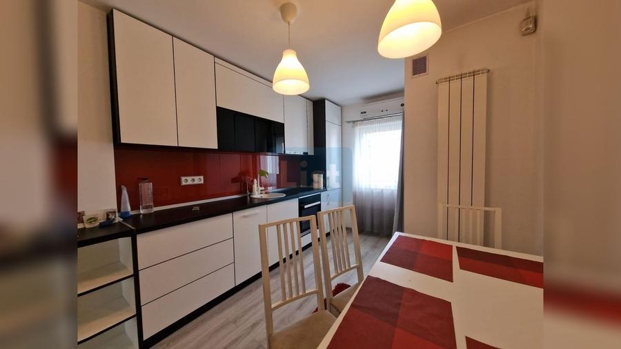 Apartament cu 3 camere decomandat în Zorilor