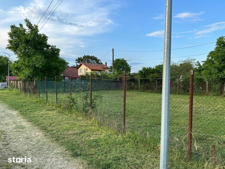 Teren de 472 mp, în Balotești