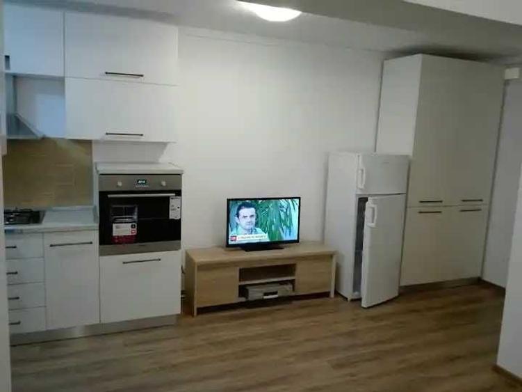 Apartament cu 2 camere decomandat în Ultracentral