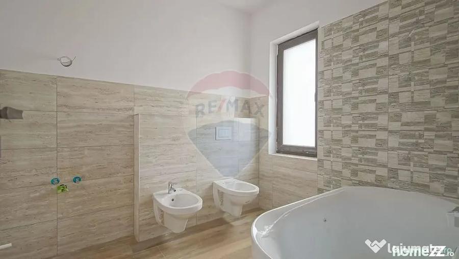 Casă cu 4 camere cu Teren 220 Mp în Baciu