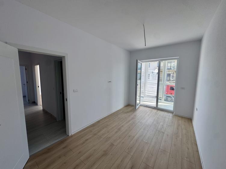 Apartament cu 2 camere decomandat în Giroc