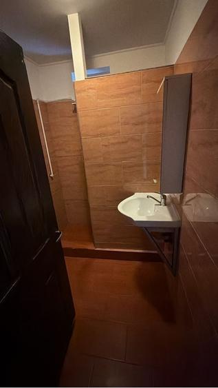 Ofer camere spre inchiriere - 3