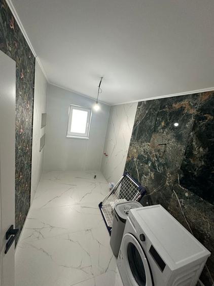 Casă cu 4 camere în Moara