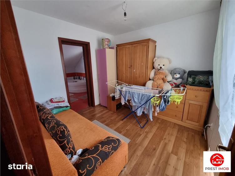Casă cu 6 camere cu Teren 2200 Mp în Sâncraiu de Mureș