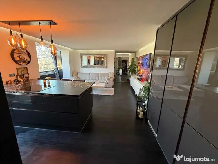 Apartament cu 2 camere semidecomandat în Ultracentral