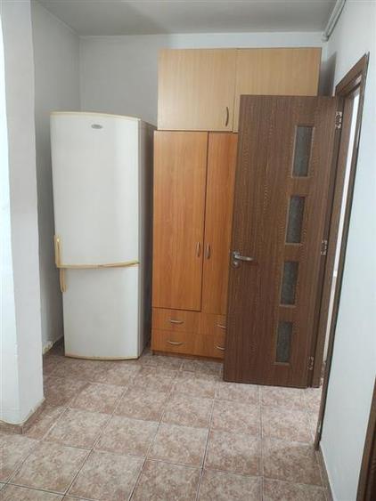 Garsonieră decomandată, mobilată în Olteniței