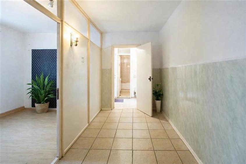 Apartament cu 2 camere circular în Exterior Est