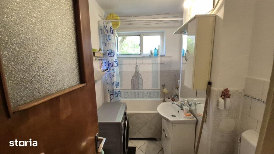 Apartament cu 2 camere semidecomandat în Centrul Civic