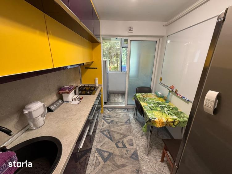 Apartament cu 3 camere decomandat, mobilat în Tomis Nord