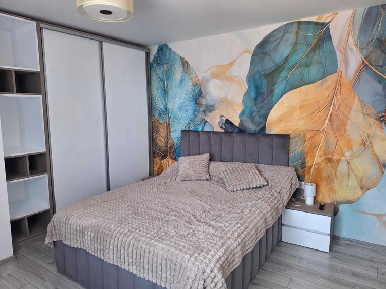 Apartament cu 3 camere decomandat în Cetate
