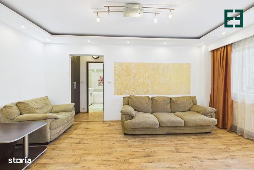 Apartament cu 4 camere semidecomandat în Micălaca